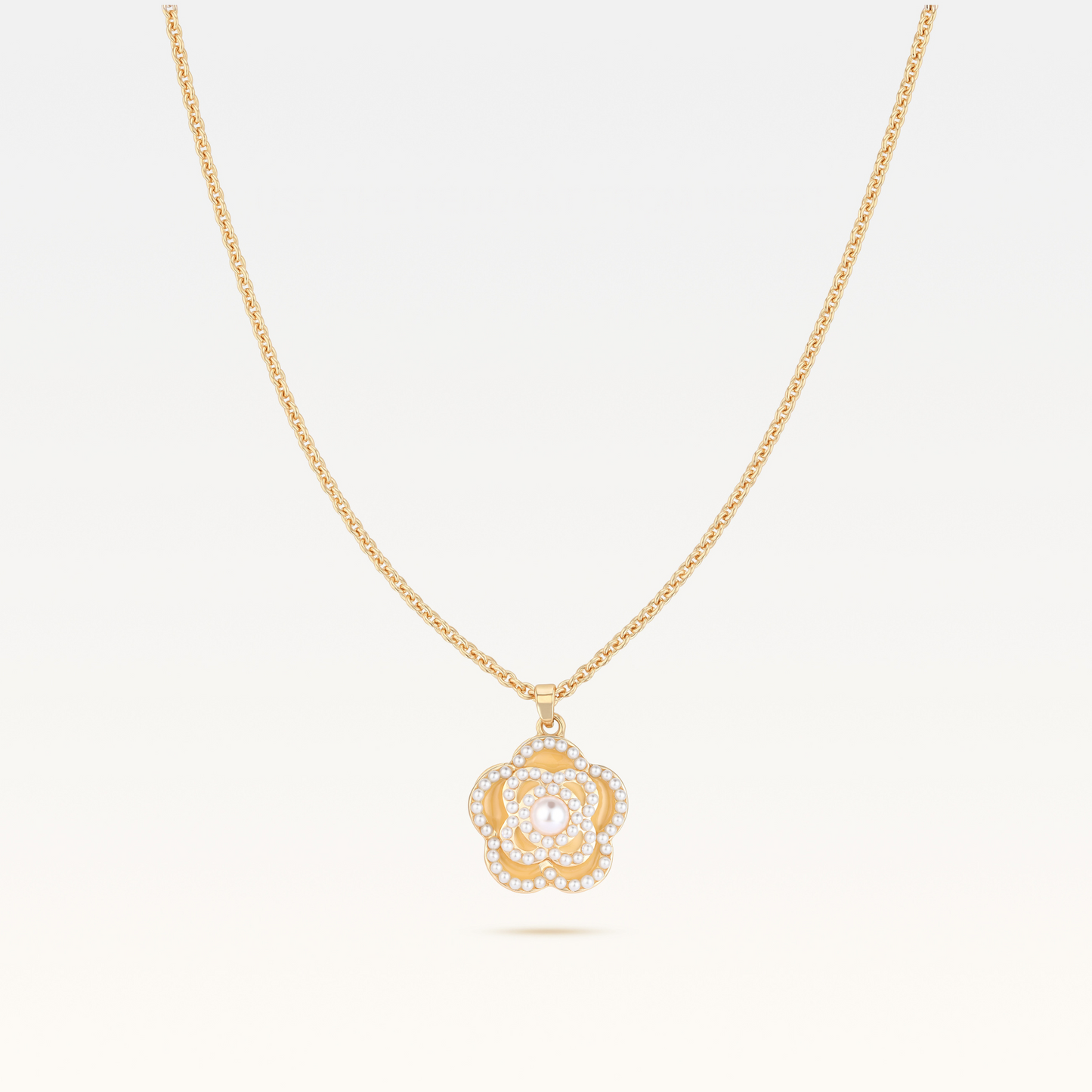 MB Signature Gold-Plated Peach Nude Camélia Pearl Necklace