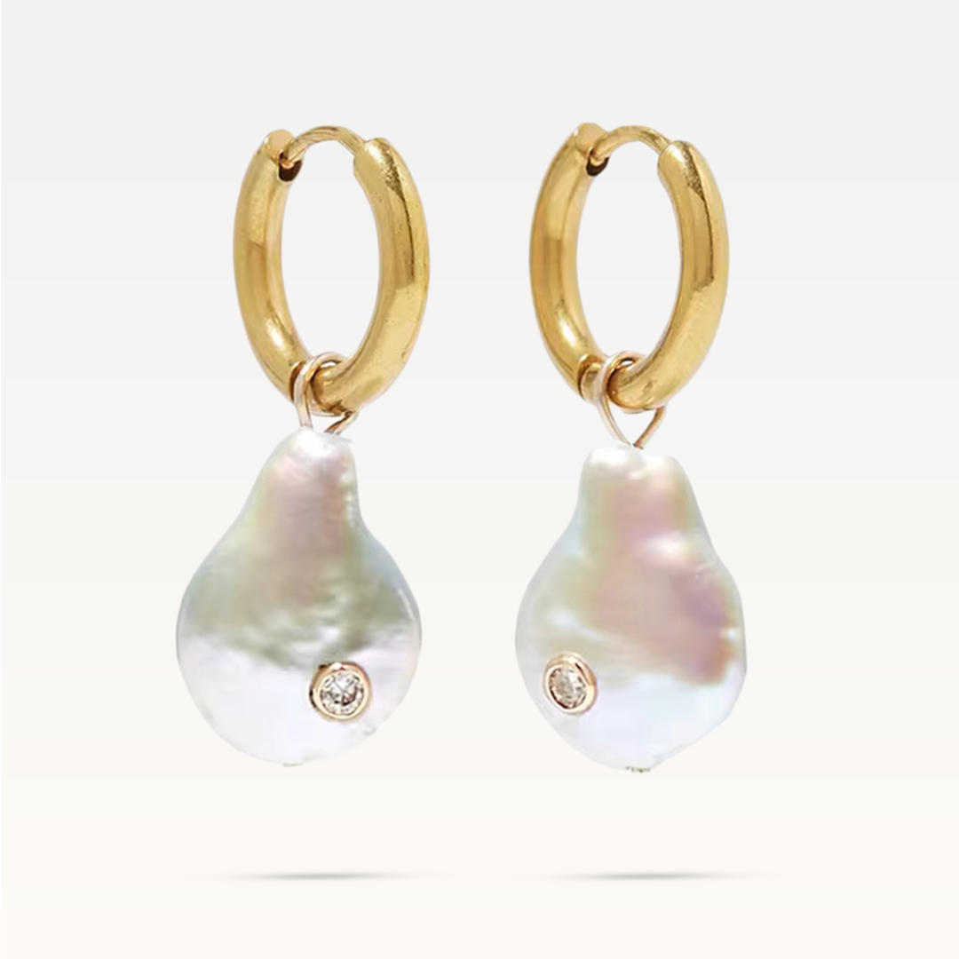 Ara Pearl Earrings - Gold