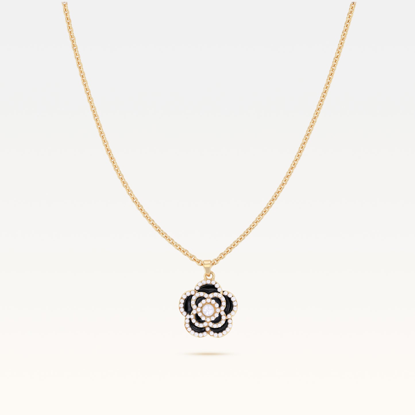 MB Signature Gold-Plated Noir Camélia Pearl Necklace