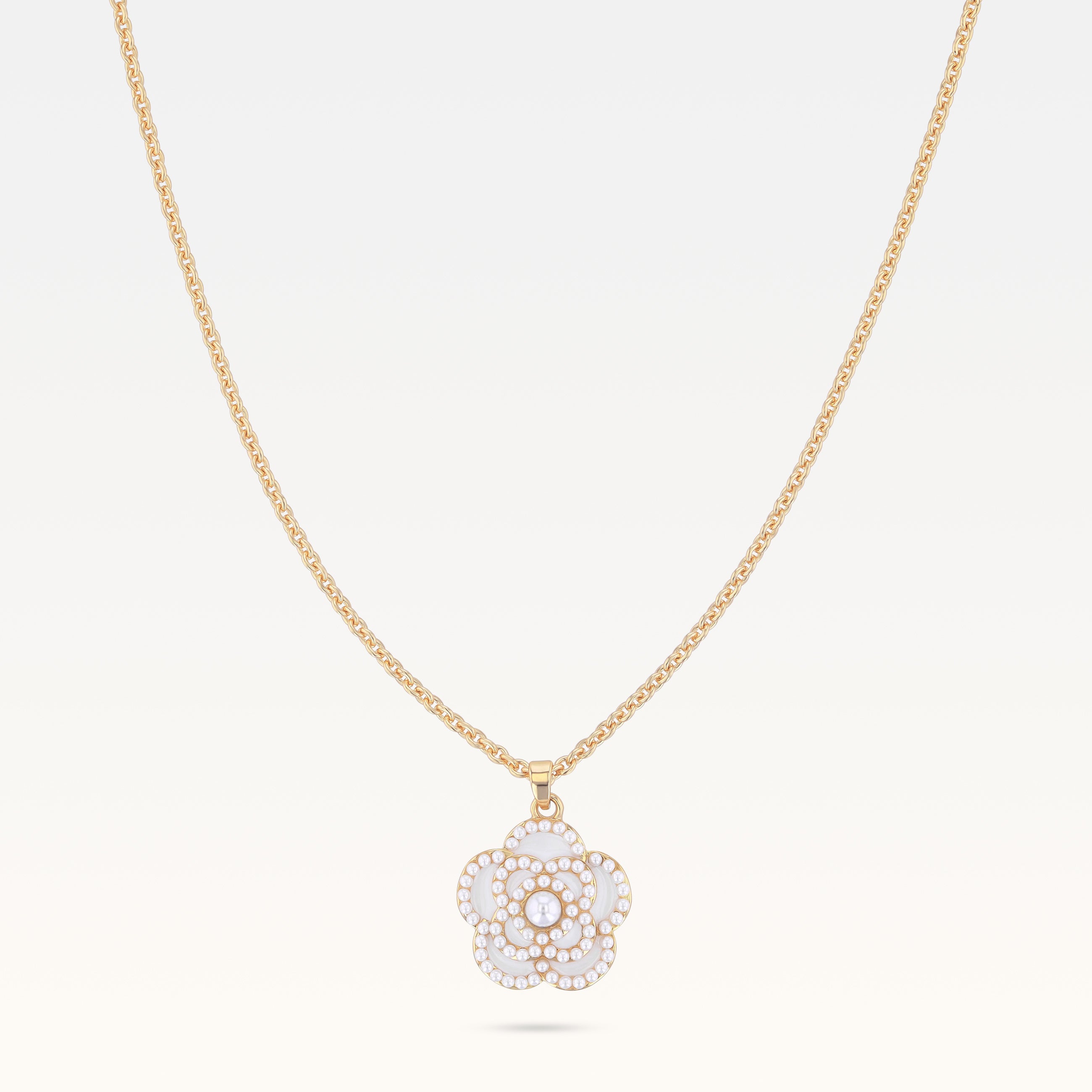 MB Signature Gold-Plated Blanc Camélia Pearl Necklace