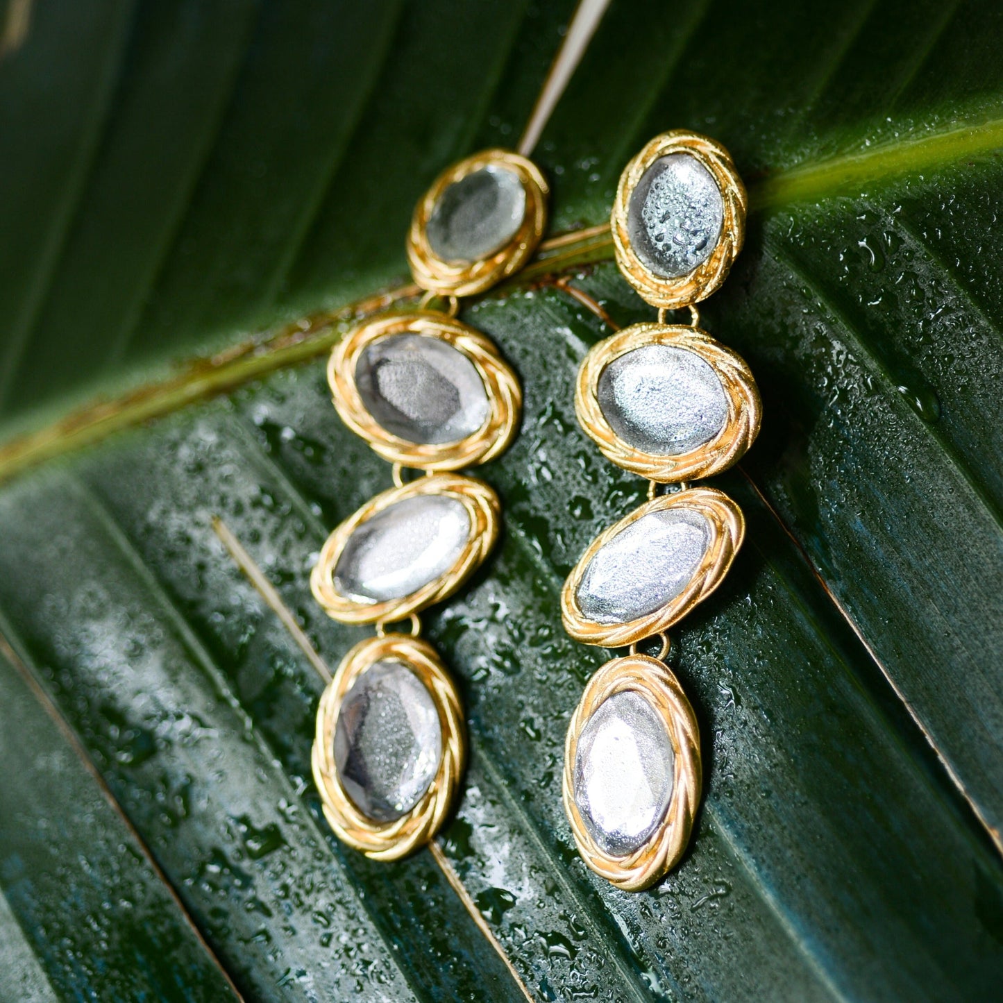 Arya Earrings - White