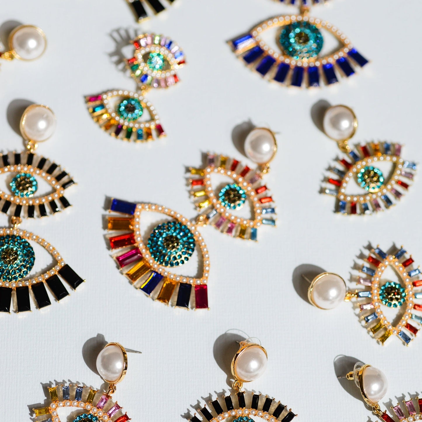Mae Eye Pearl Earrings - Pastel & Gold