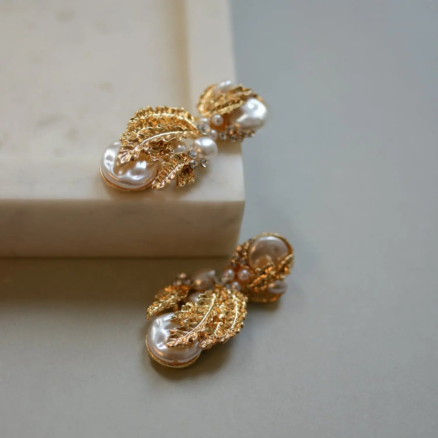 Arta Earrings - Gold Margot Bardot Online