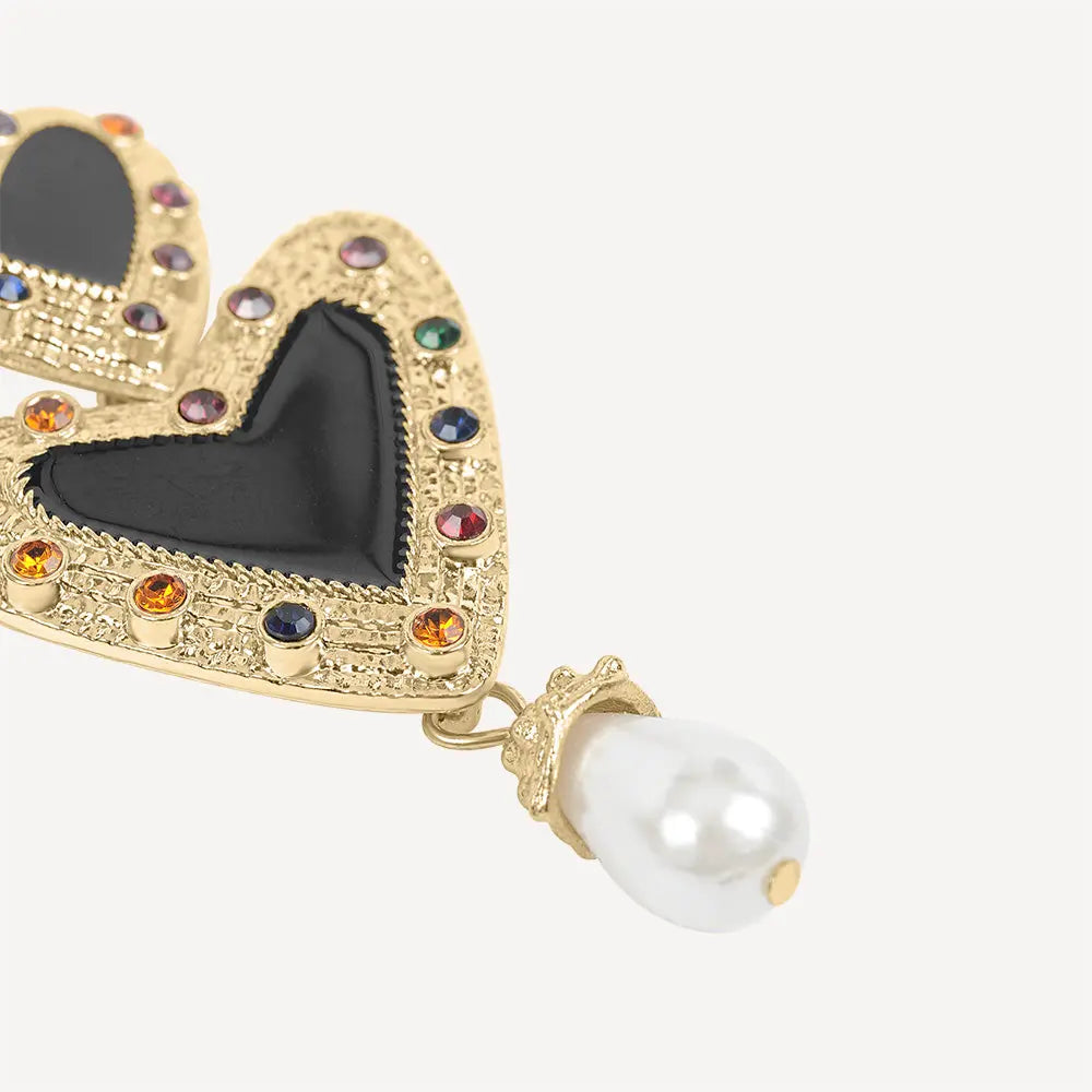 Close up of the pearl on the Party Love Earrings - Gold by Margot Bardot Online Jewelry Shop
