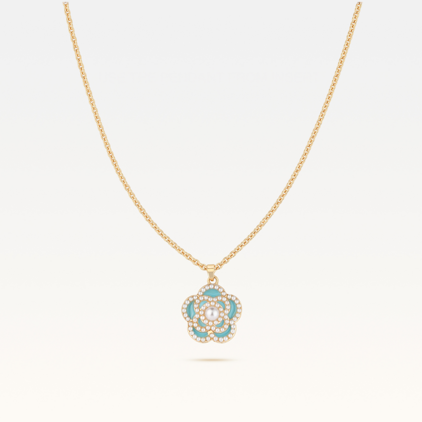 MB Signature Gold-Plated Azure Breeze Camélia Pearl Necklace