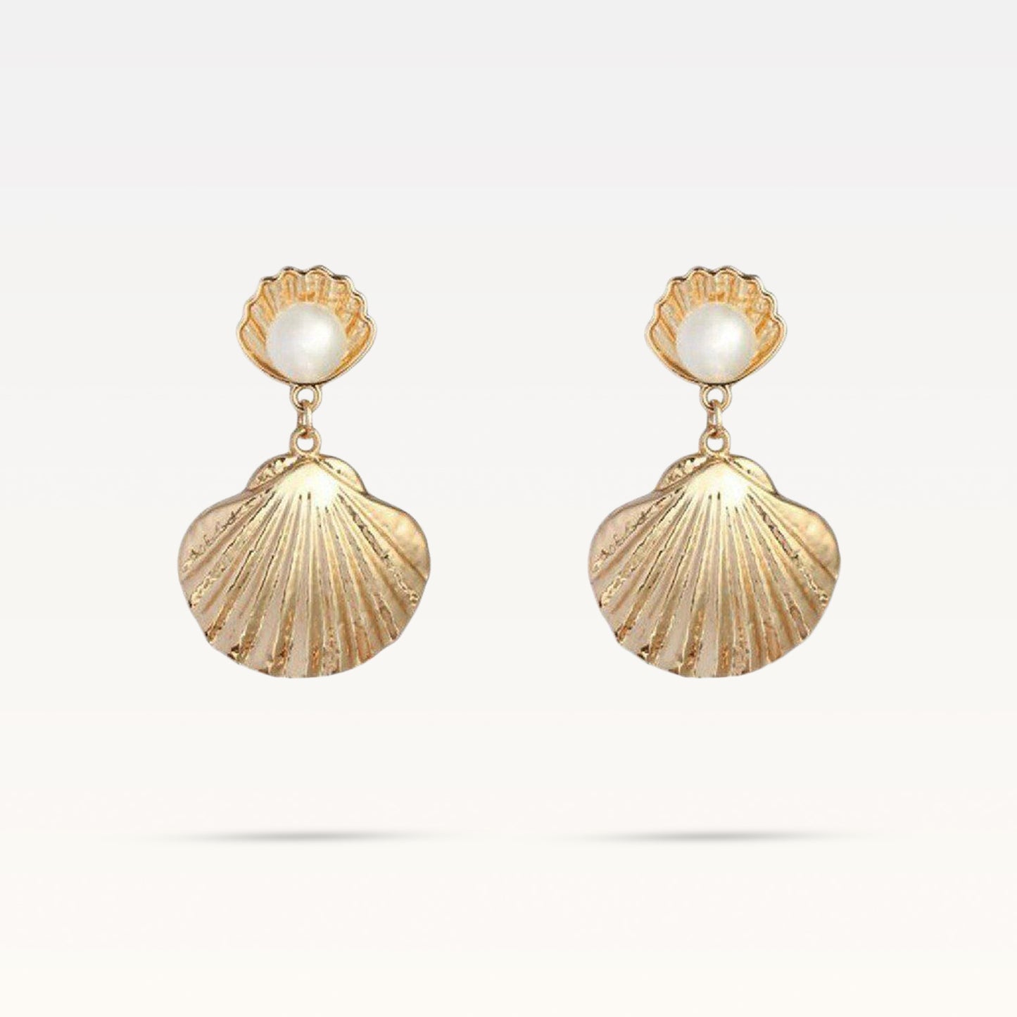 Ariel Pearl Shell Earrings Small - Gold