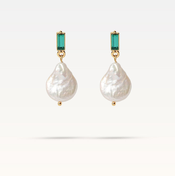 Celine Pearl Earrings - Gold