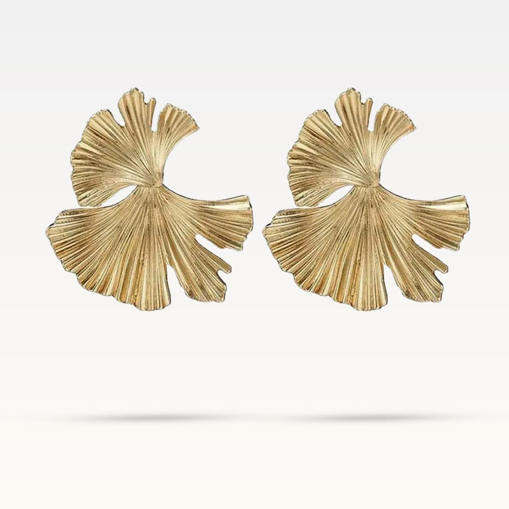 Lena Leaf Earrings - Gold