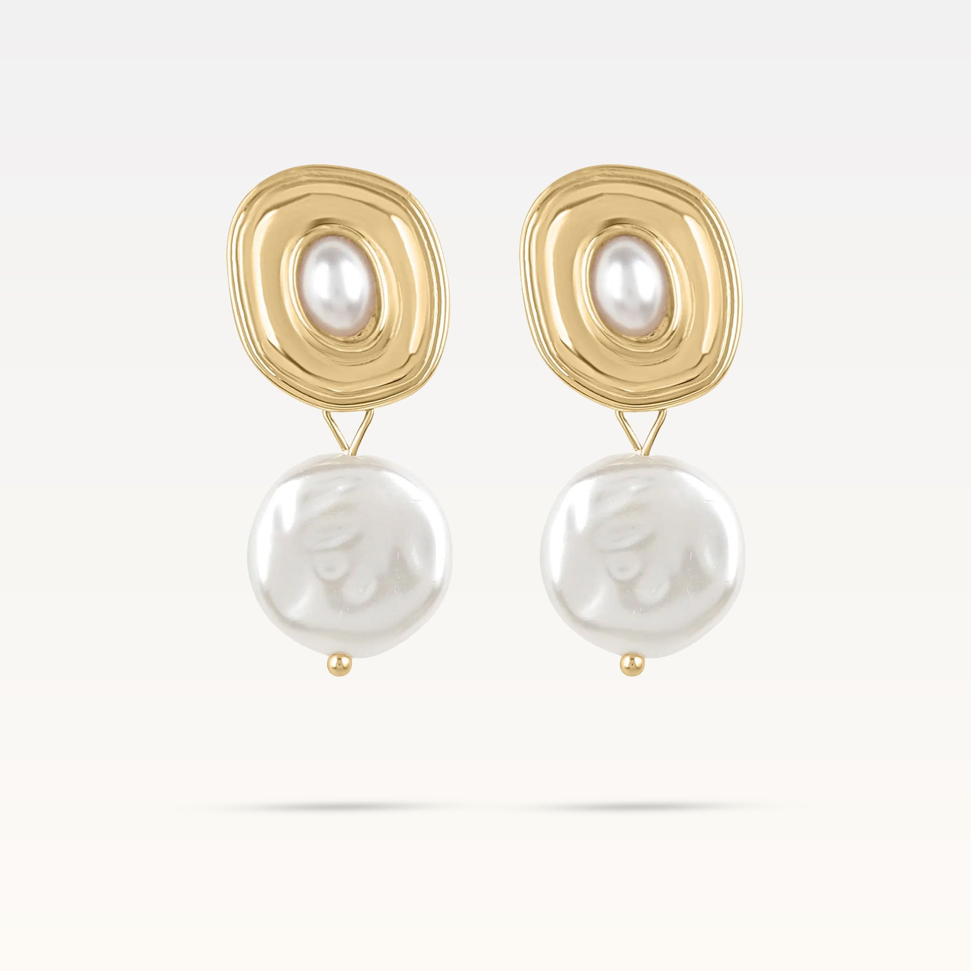 Lucia Pearl Earrings - Gold