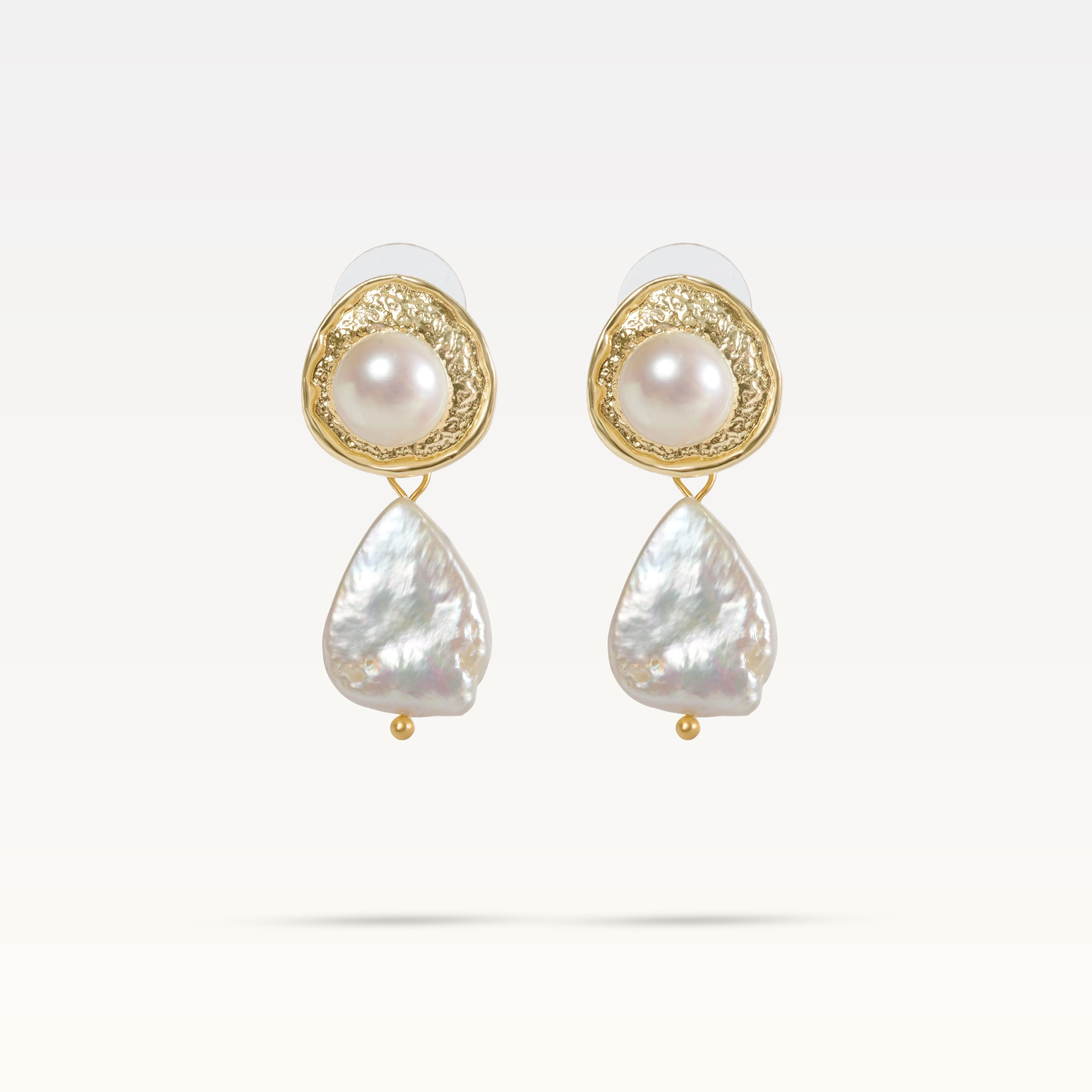 Madilyn Pearl Earrings - Gold