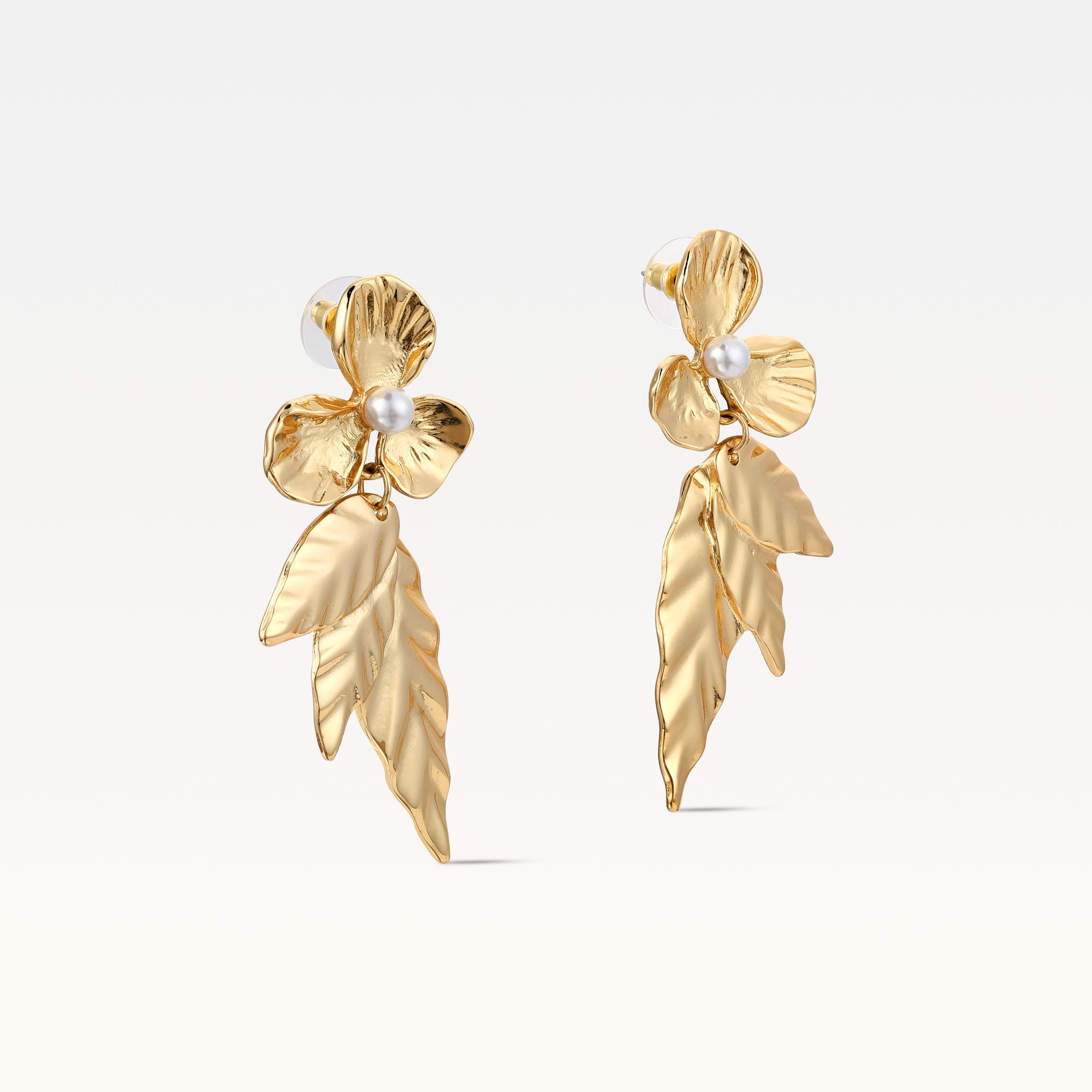 MB Aurora Gold-Plated Flower Earrings