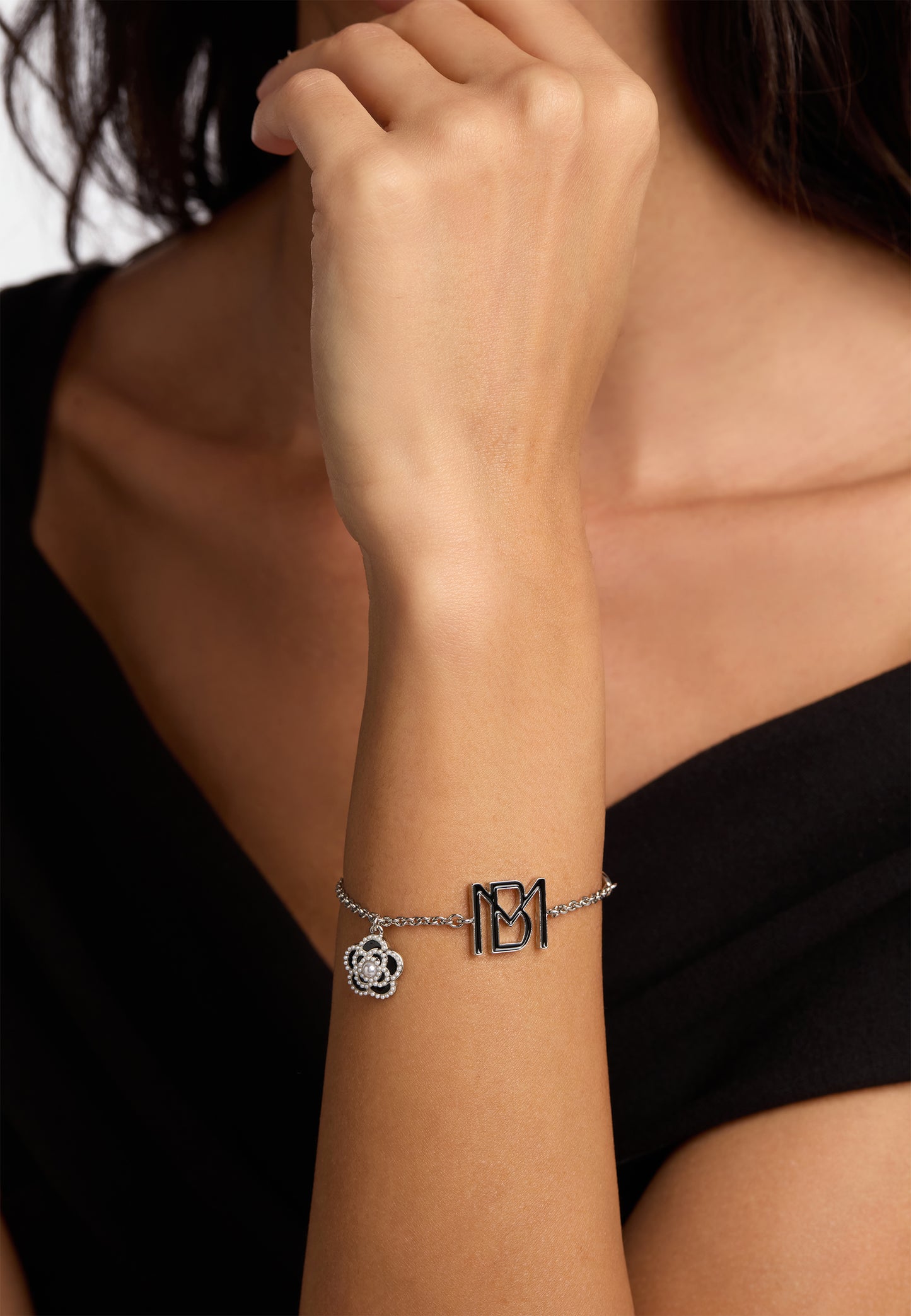 MB Signature Noir Camelia Silver-Plated Bracelet